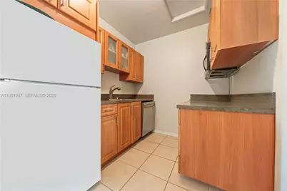 813 NE 81st St, Miami, FL 33138 - Photo 42