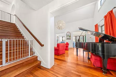 813 NE 81st St, Miami, FL 33138 - Photo 18