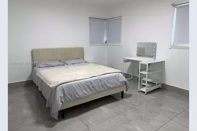 2121 N 57th Ter, Hollywood, FL 33021 - Photo 12