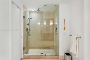 6899 Collins Ave, Miami Beach, FL 33141 - Photo 16