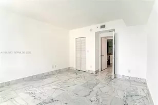 335 S Biscayne Bl, Miami, FL 33131 - Photo 16