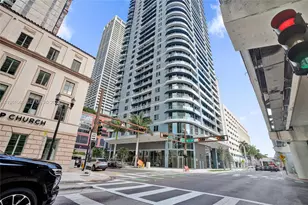 121 NE 5th St, Miami, FL 33132 - Photo 28