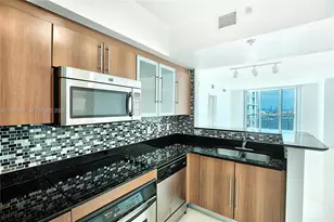 325 S Biscayne Blvd, Miami, FL 33131 - Photo 26