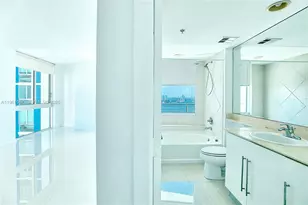 325 S Biscayne Blvd, Miami, FL 33131 - Photo 18