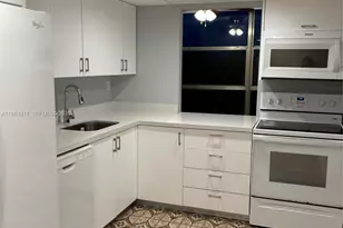 2001 Atlantic Shores Blvd, Hallandale Beach, FL 33009 - Photo 6