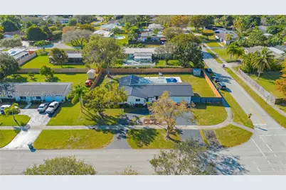 10880 SW 120th St, Miami, FL 33176 - Photo 46