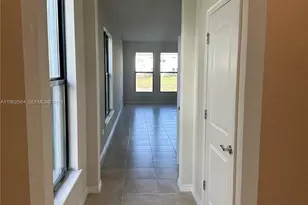 2163 S Appleton Cir S, Oakland Park, FL 33309 - Photo 4
