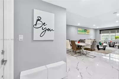 410 SE 2nd St #111, Hallandale Beach, FL 33009 - Photo 2