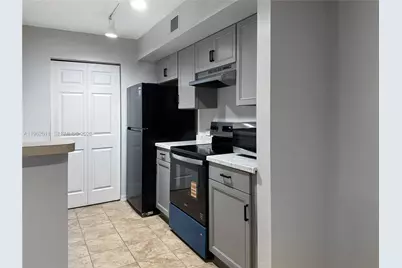 11133 SW 8th St #104, Pembroke Pines, FL 33025 - Photo 4