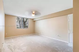 11133 SW 8th St, Pembroke Pines, FL 33025 - Photo 10