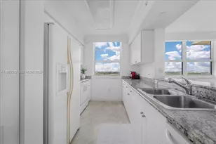 19501 W Country Club Dr, Aventura, FL 33180 - Photo 8