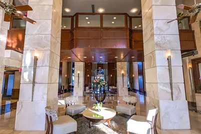 19501 W Country Club Dr #2513, Aventura, FL 33180 - Photo 2