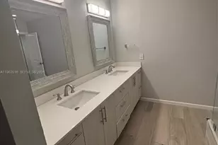 6417 Windmill Gate Rd, Miami Lakes, FL 33014 - Photo 14