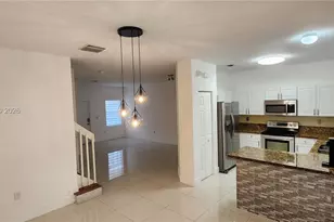 8909 SW 225th Terrace, Cutler Bay, FL 33190 - Photo 6