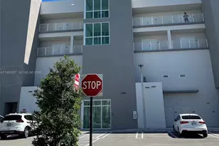 19380 NE 26th Ave, Miami, FL 33180 - Photo 14