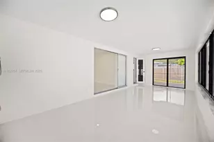 21 SE 7th St, Pompano Beach, FL 33060 - Photo 30