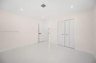 21 SE 7th St, Pompano Beach, FL 33060 - Photo 22