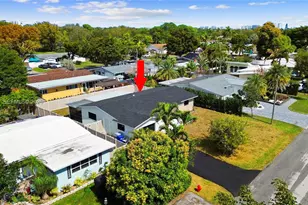 21 SE 7th St, Pompano Beach, FL 33060 - Photo 36