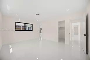 21 SE 7th St, Pompano Beach, FL 33060 - Photo 26