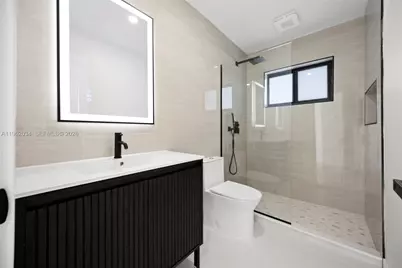 21 SE 7th St, Pompano Beach, FL 33060 - Photo 18