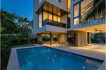 621 W 44th St, Miami Beach, FL 33140 - Photo 34