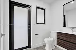 470 Petersburg Terrace, Plantation, FL 33325 - Photo 22