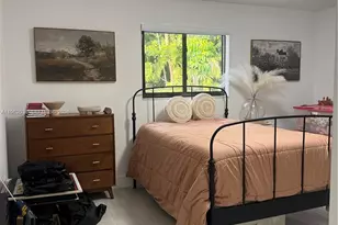 470 Petersburg Terrace, Plantation, FL 33325 - Photo 18