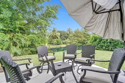 470 Petersburg Ter, Plantation, FL 33325 - Photo 46