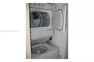 325 S Biscayne Blvd, Miami, FL 33131 - Photo 40