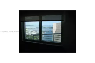 325 S Biscayne Blvd, Miami, FL 33131 - Photo 30