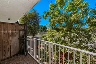 270 NW 107th Ave, Miami, FL 33172 - Photo 26