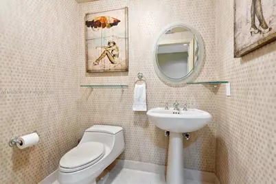 [Address not provided], Hollywood, FL 33019 - Photo 14