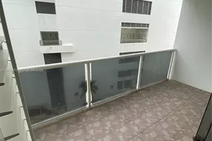 3725 S Ocean Dr, Hollywood, FL 33019 - Photo 2