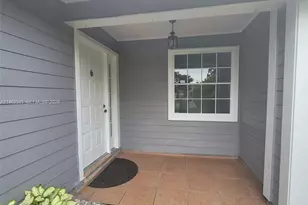 10304 SW 139th Pl, Miami, FL 33186 - Photo 4