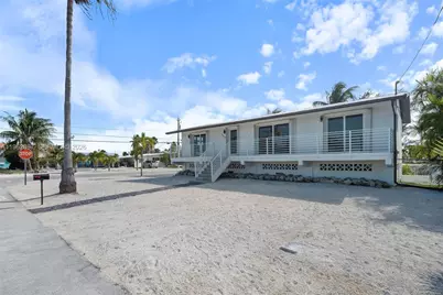 30368 Killdeer Ln, Big Pine, FL 33043 - Photo 12