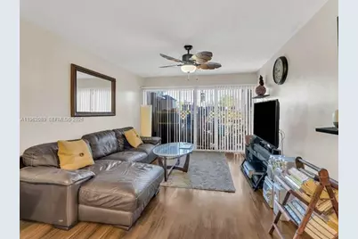 469 N Pine Island Rd #B305, Plantation, FL 33324 - Photo 12