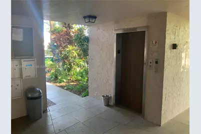 469 N Pine Island Rd #B305, Plantation, FL 33324 - Photo 4