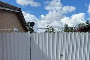 17200 NW 51st Pl, Miami Gardens, FL 33055 - Photo 12