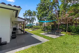 715 NE 6th St, Hallandale Beach, FL 33009 - Photo 24