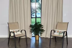 8075 SW 107th Ave, Miami, FL 33173 - Photo 2