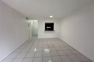 1008 NW 45th Ave, Miami, FL 33126 - Photo 4