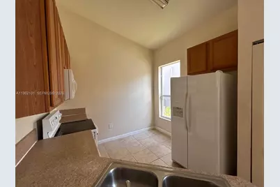 3964 NE 11th Dr #3964, Homestead, FL 33033 - Photo 8