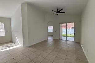 3964 NE 11th Dr, Homestead, FL 33033 - Photo 4