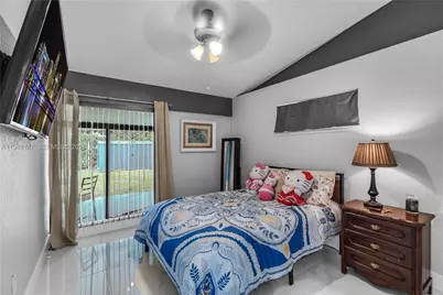 19711 NW 4th Ave, Miami Gardens, FL 33169 - Photo 14