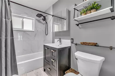 480 NE 51st St, Oakland Park, FL 33334 - Photo 14