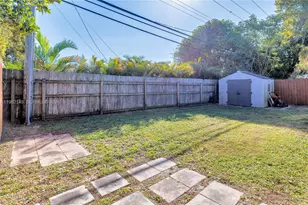 480 NE 51st St, Oakland Park, FL 33334 - Photo 30