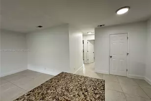 2640 NE 8th Ave, Wilton Manors, FL 33334 - Photo 10