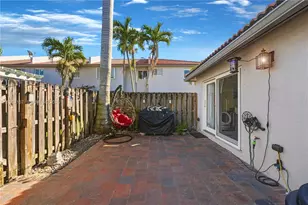 5071 NW 115th Ct, Doral, FL 33178 - Photo 14