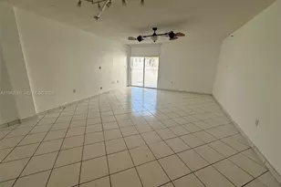 7832 Collins Ave, Miami Beach, FL 33141 - Photo 10