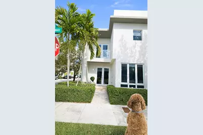 10565 NW 64th Way, Doral, FL 33178 - Photo 2